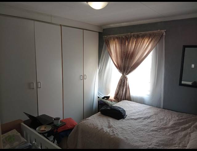 2 BEDROOM TOWNHOUSE FOR SALE IN ALBEMARLE
